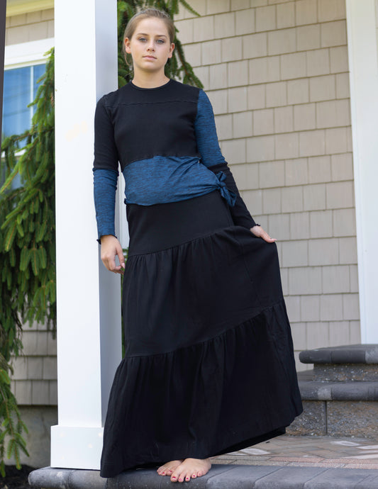 Aviva Sports Maxi Skirt Set