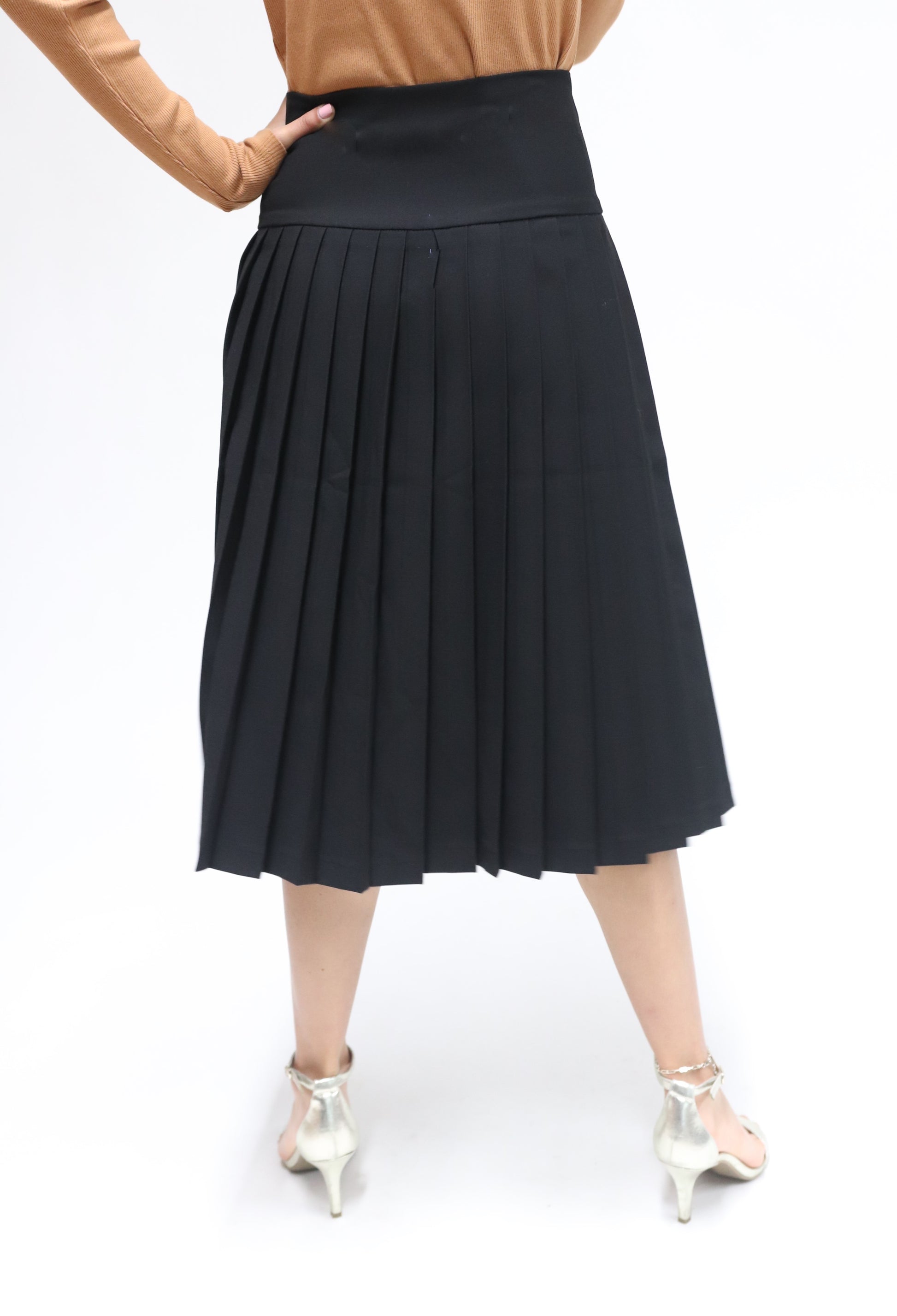 FAIRLIAR High Waist Pleated Skirt